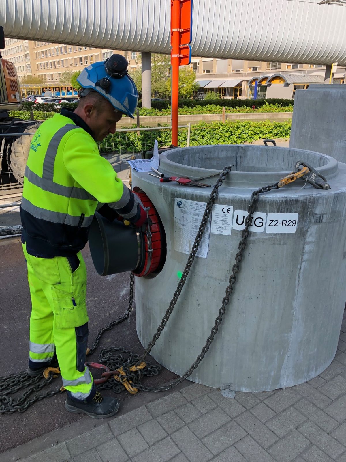 Raccordement PVC sur tulipe pour tuyau en béton - UZ Gent (BE)